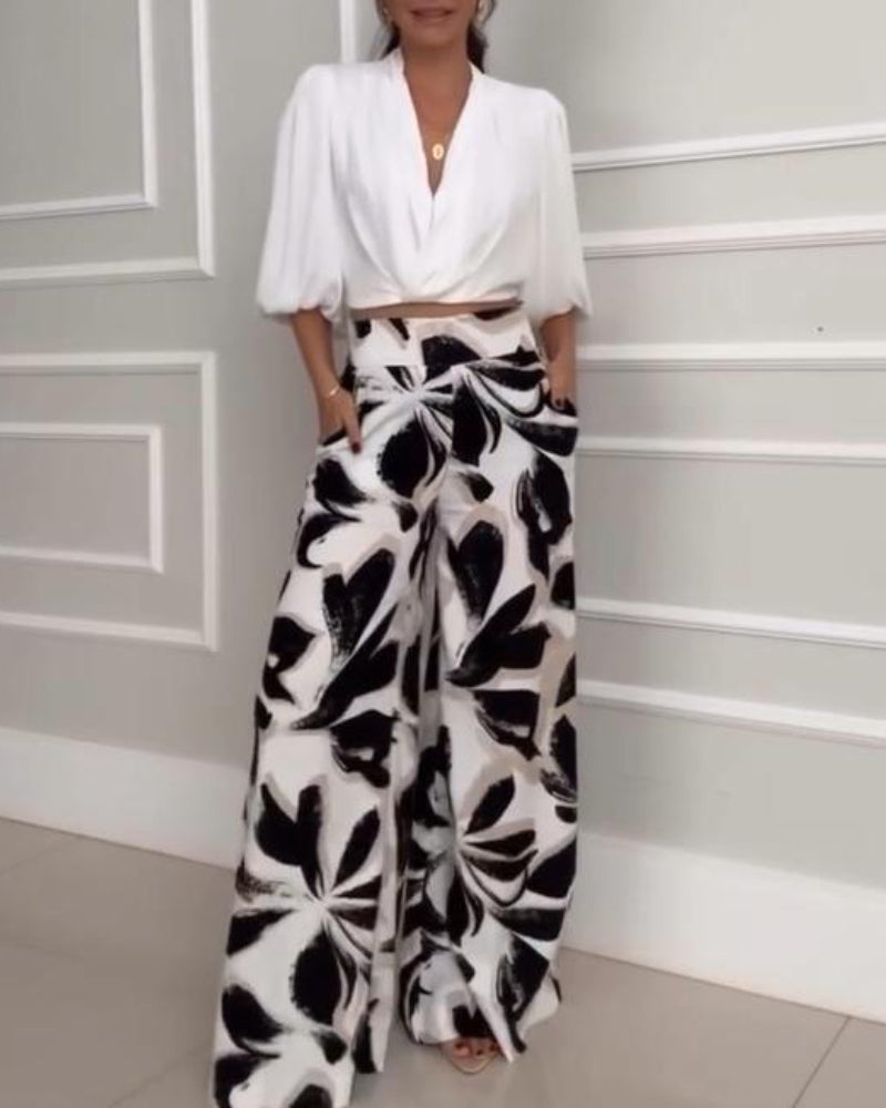 2 Pieces Outfit Ruched Overlap V Neck Three Quarters Sleeve Stretchy Back Hem Crop Blouse and Casual Vintage Floral Print High Waist Elastic Back Waist Wide Leg Pants Set