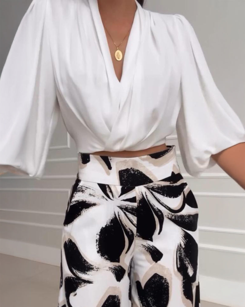 2 Pieces Outfit Ruched Overlap V Neck Three Quarters Sleeve Stretchy Back Hem Crop Blouse and Casual Vintage Floral Print High Waist Elastic Back Waist Wide Leg Pants Set