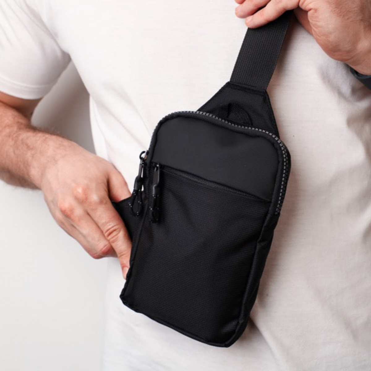 Linoras - sport | Sling bag